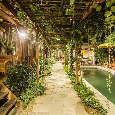 Bening Hut And Spa Seminyak  Luaran gambar