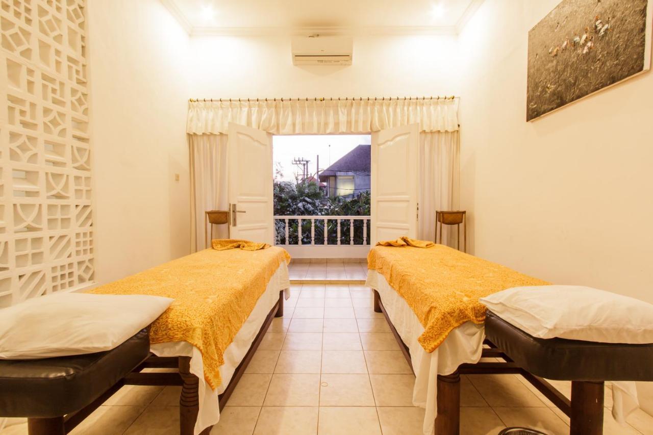 Bening Hut And Spa Seminyak  Luaran gambar