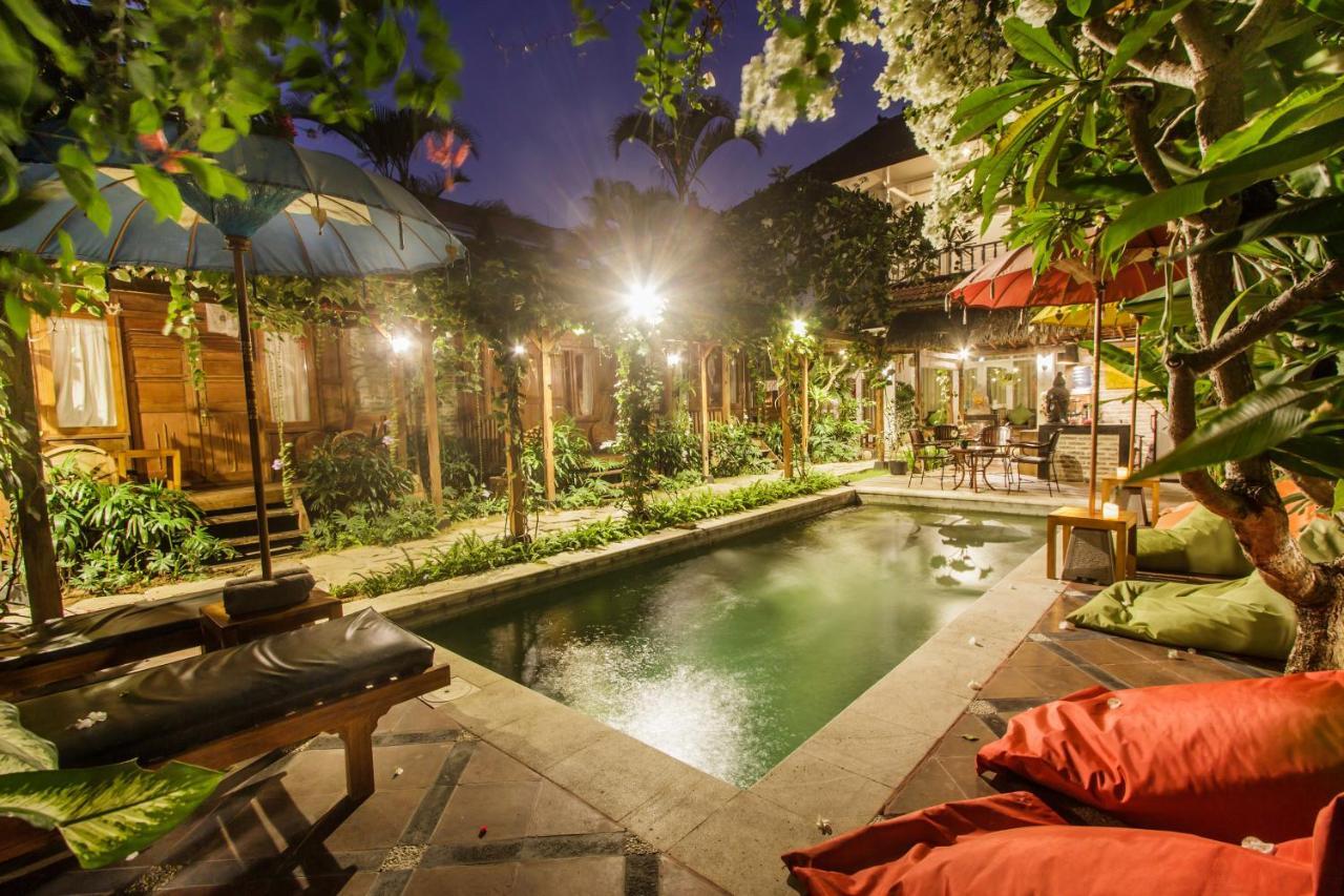 Bening Hut And Spa Seminyak  Luaran gambar