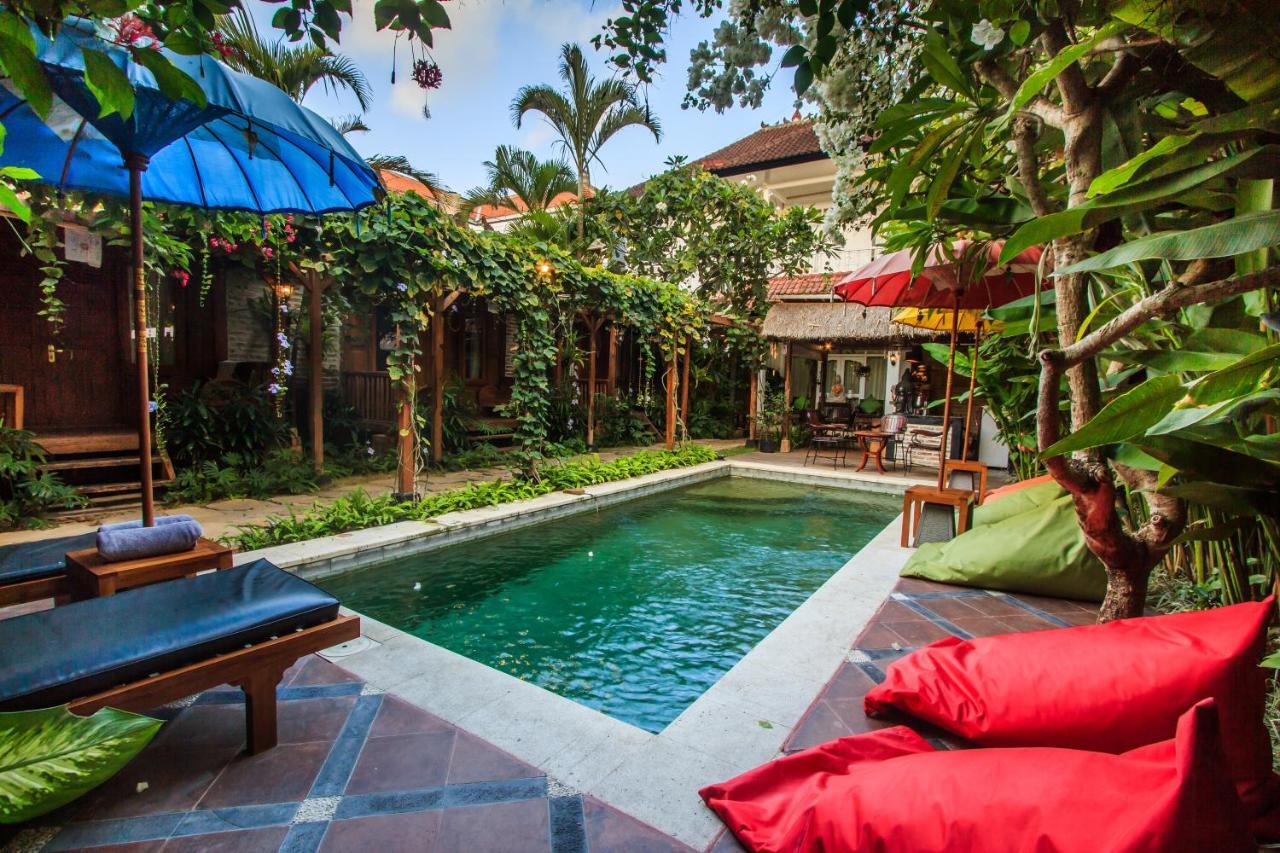 Bening Hut And Spa Seminyak  Luaran gambar