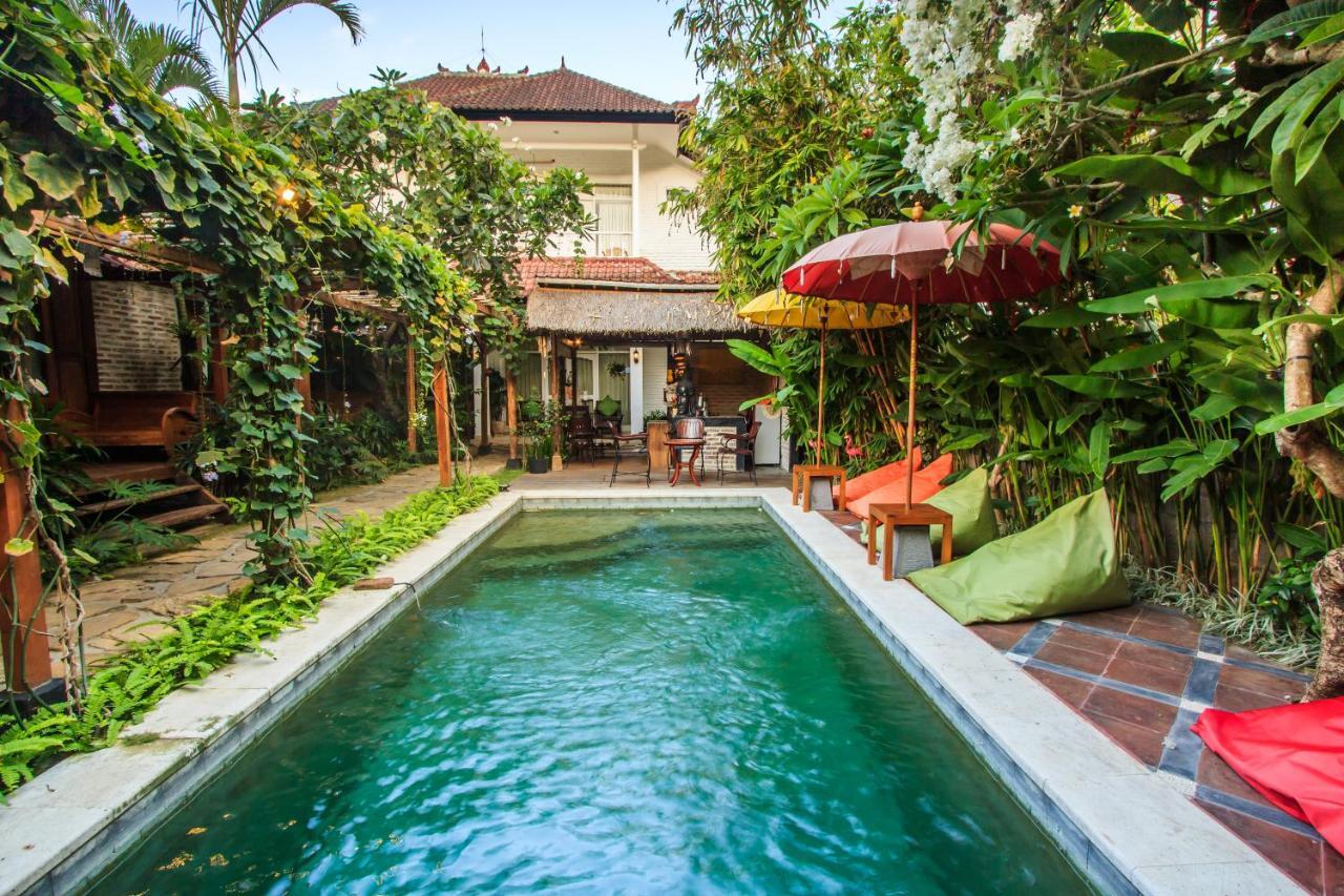 Bening Hut And Spa Seminyak  Luaran gambar